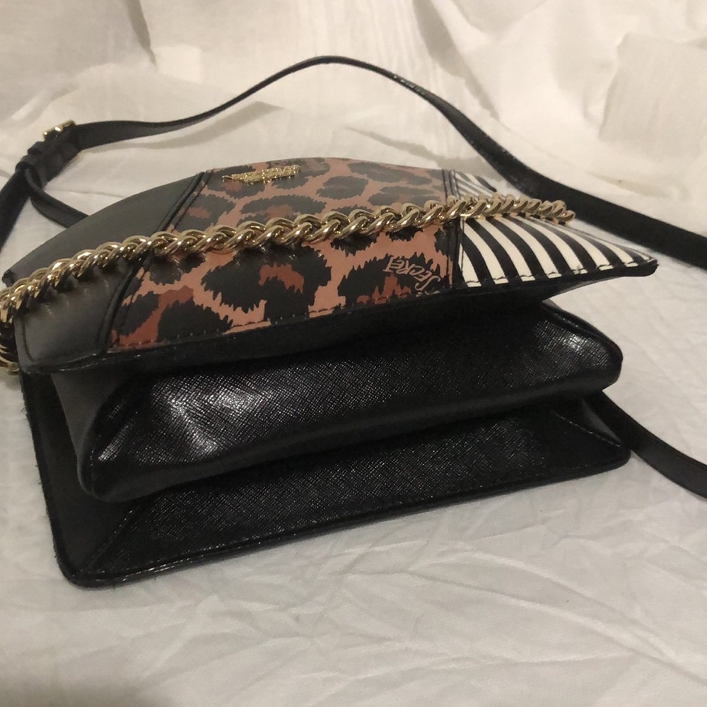 Victoria’s Secret Crossbody Bag NWOT - Picture 6 of 10